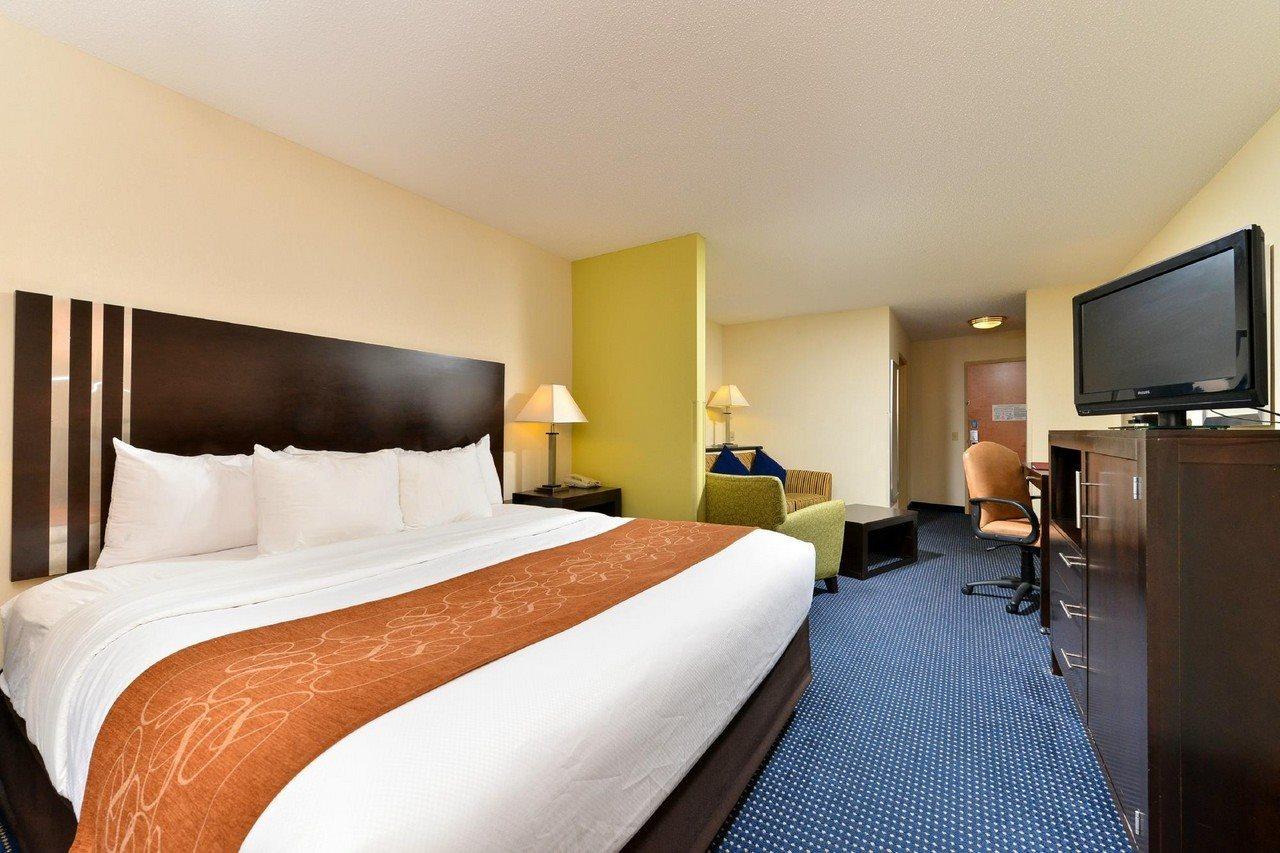 Comfort Suites Lancaster Amish Country Smoketown  Екстериор снимка