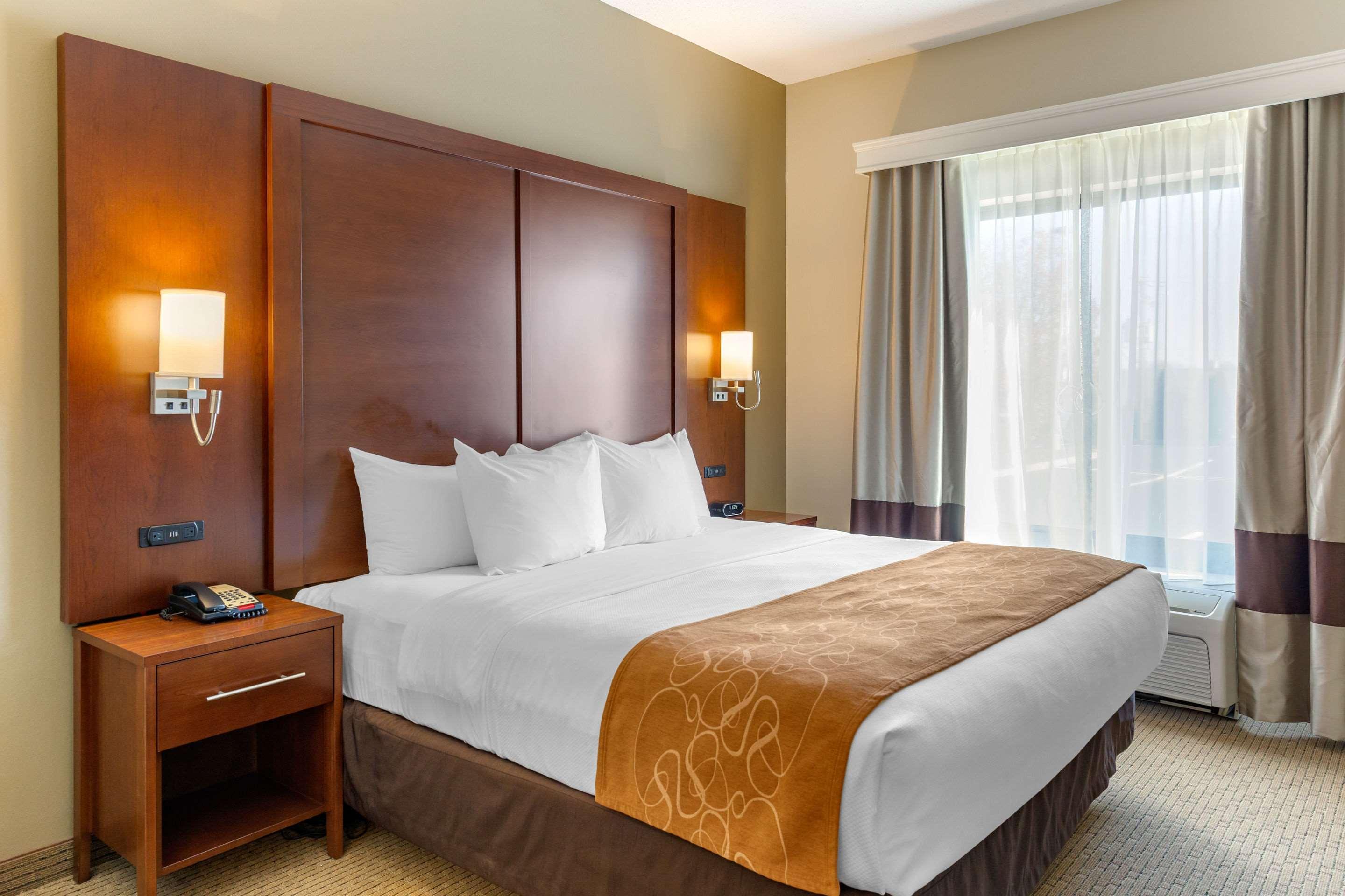 Comfort Suites Lancaster Amish Country Smoketown  Екстериор снимка