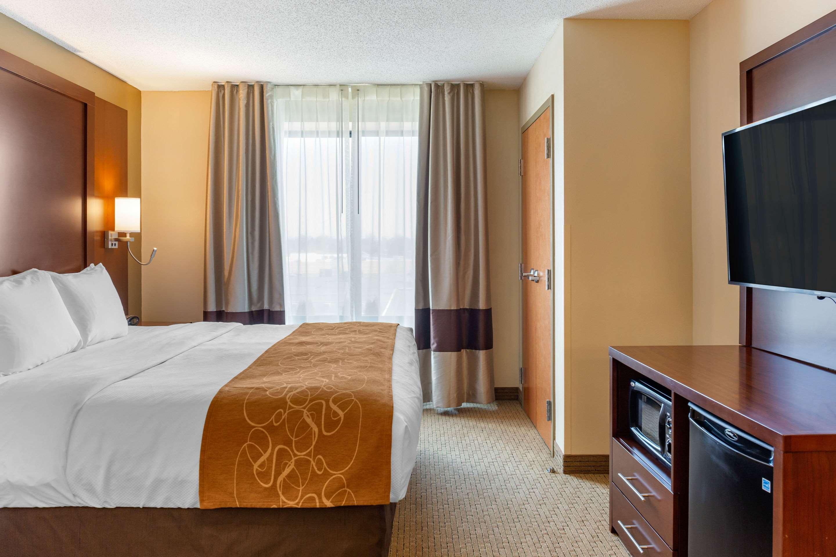 Comfort Suites Lancaster Amish Country Smoketown  Екстериор снимка