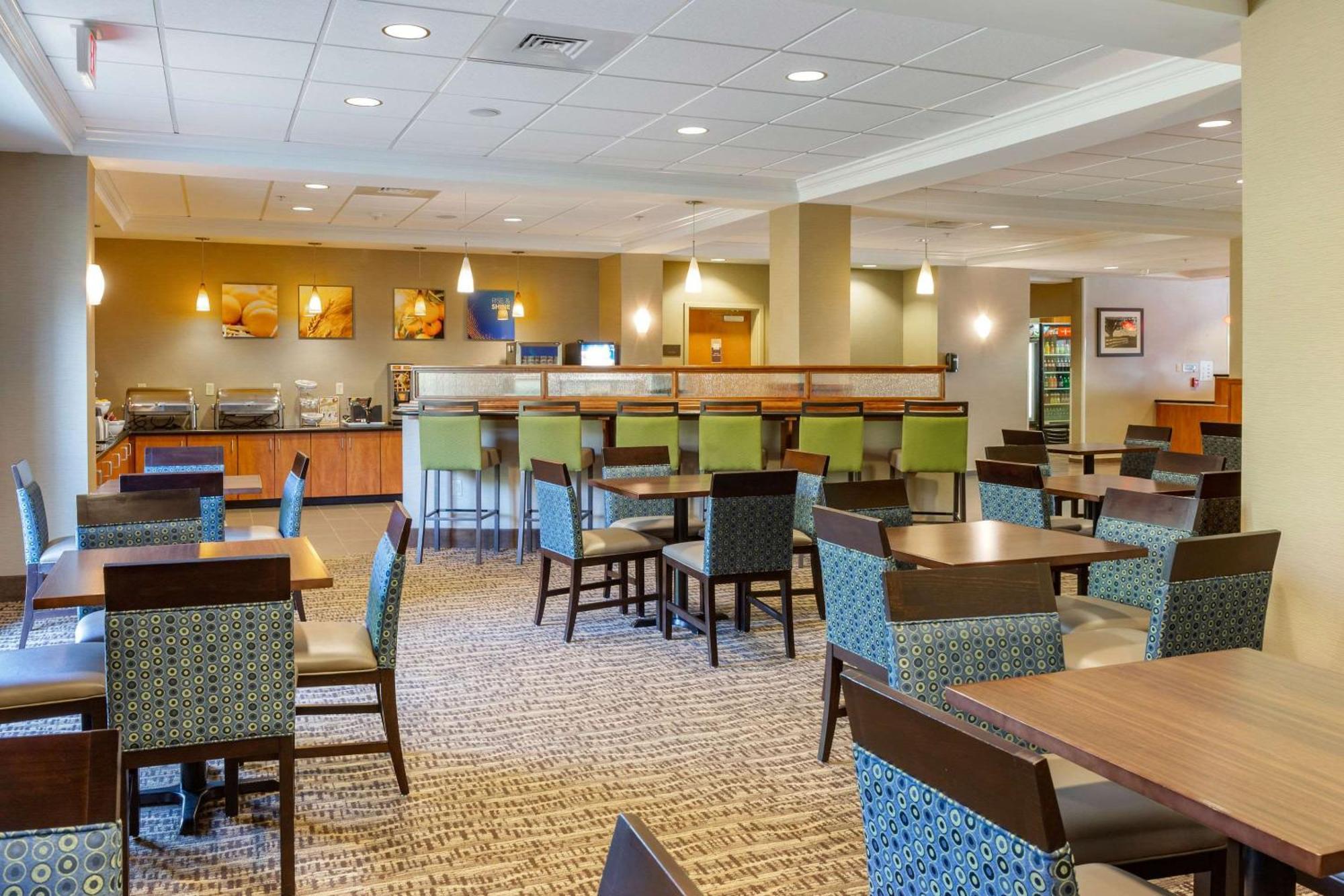 Comfort Suites Lancaster Amish Country Smoketown  Екстериор снимка
