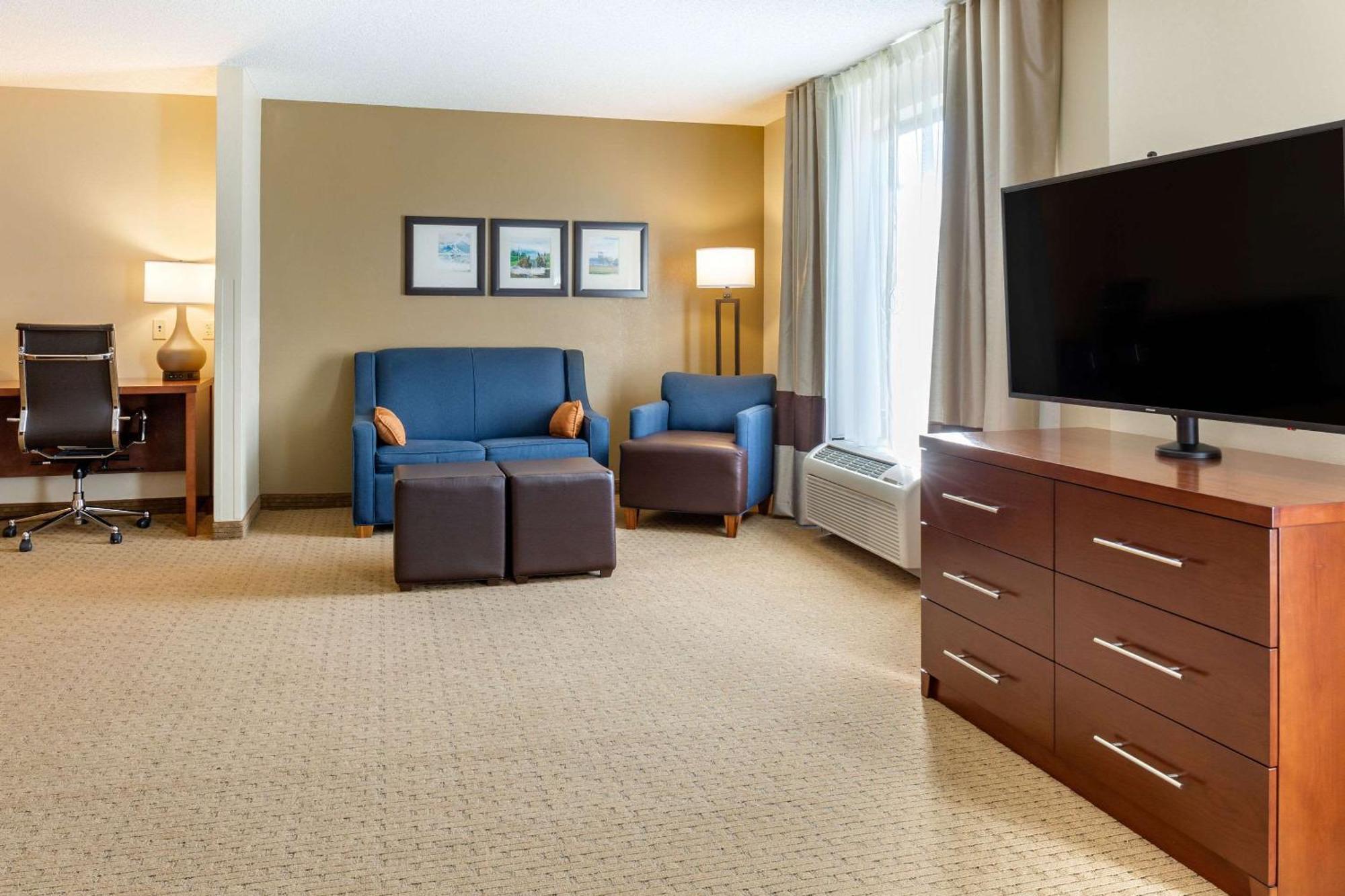 Comfort Suites Lancaster Amish Country Smoketown  Екстериор снимка