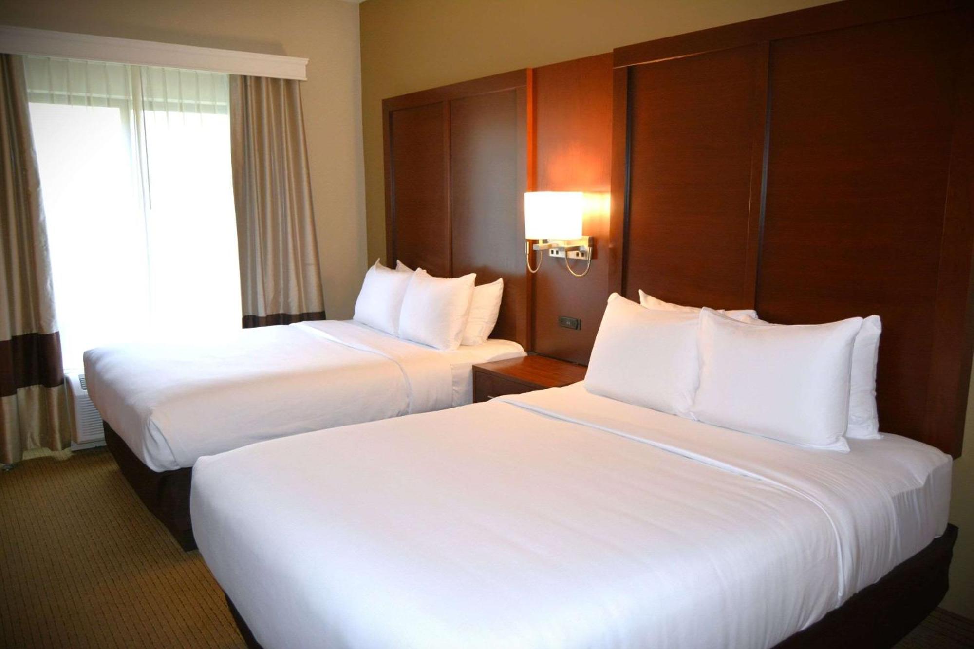 Comfort Suites Lancaster Amish Country Smoketown  Екстериор снимка