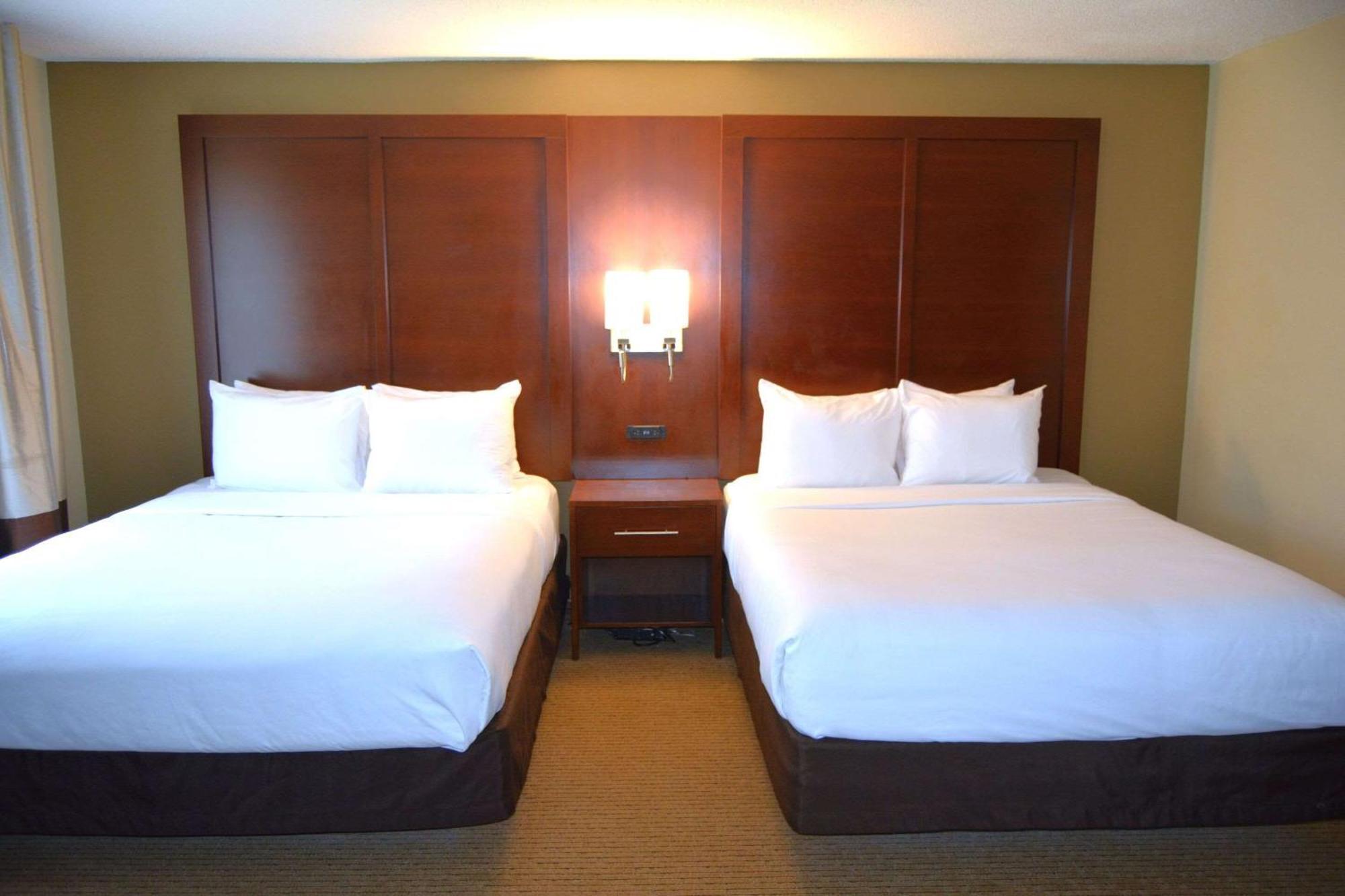 Comfort Suites Lancaster Amish Country Smoketown  Екстериор снимка