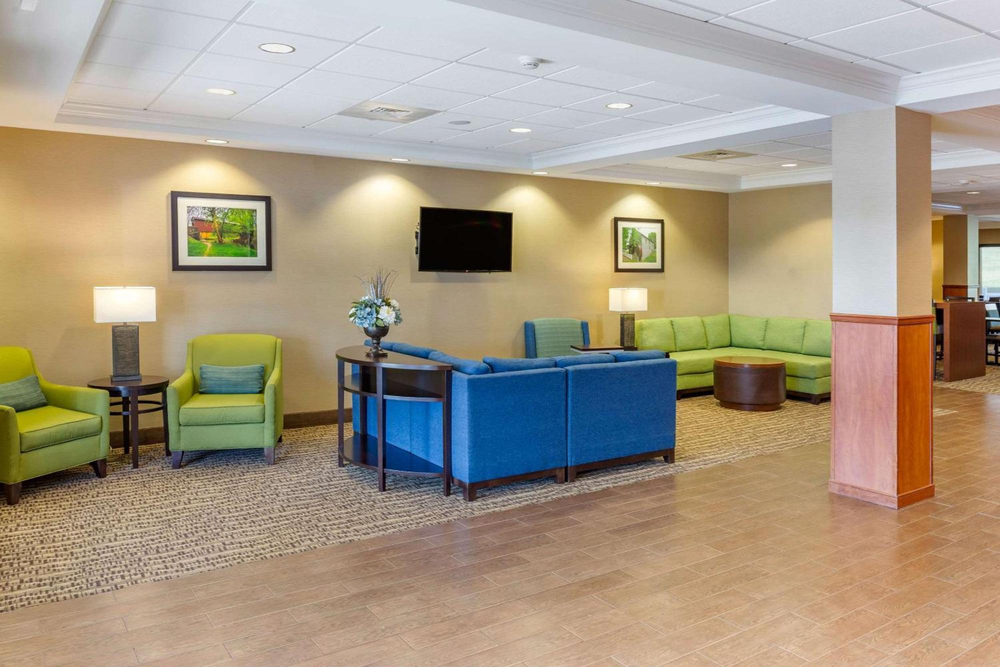 Comfort Suites Lancaster Amish Country Smoketown  Екстериор снимка