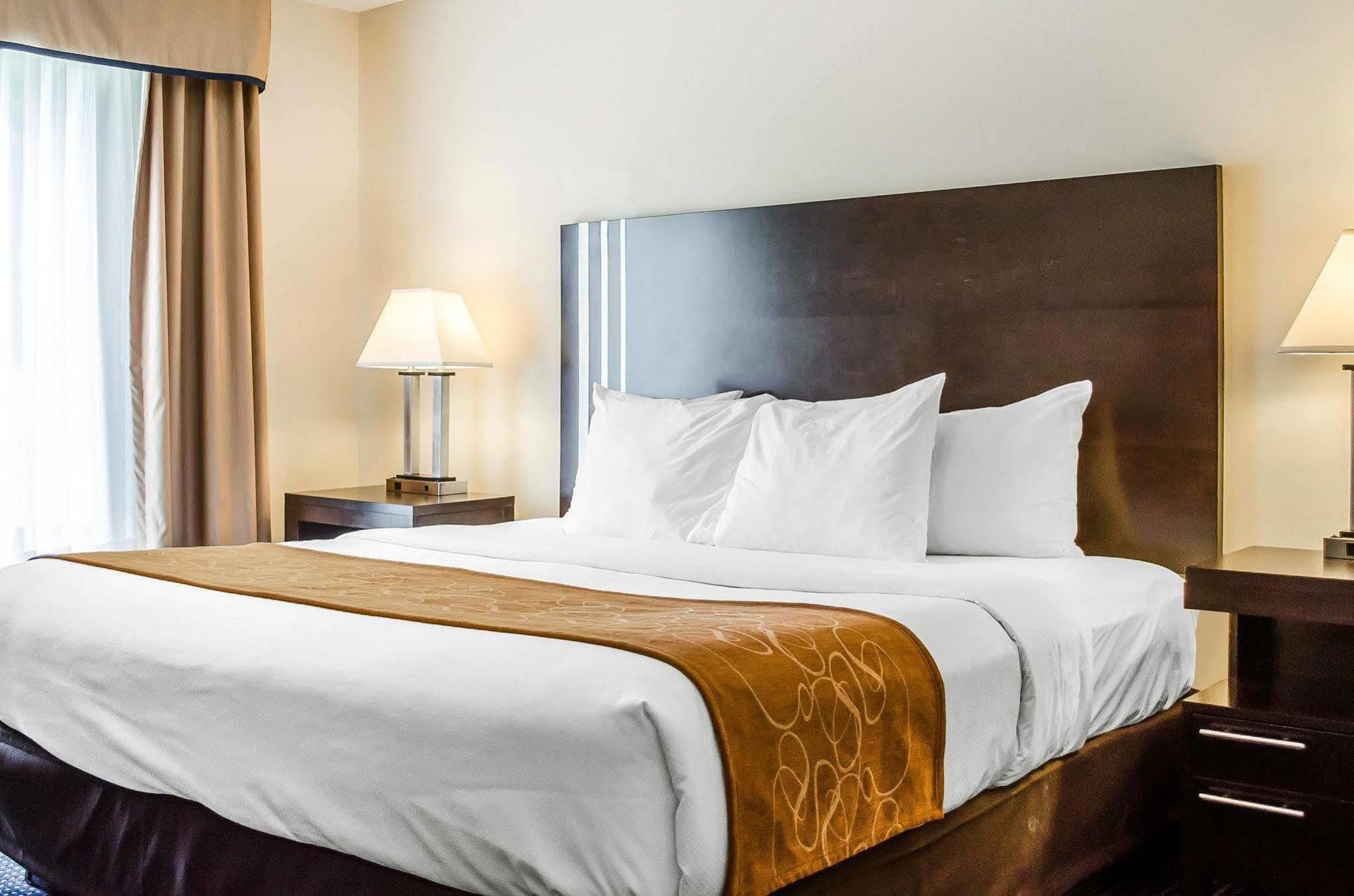 Comfort Suites Lancaster Amish Country Smoketown  Екстериор снимка